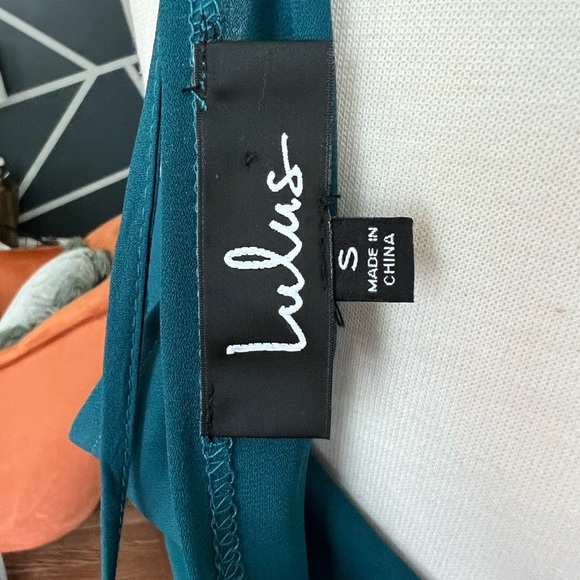 Fabulous Lulus halter neck chiffon maxi dress - Picture 11 of 11